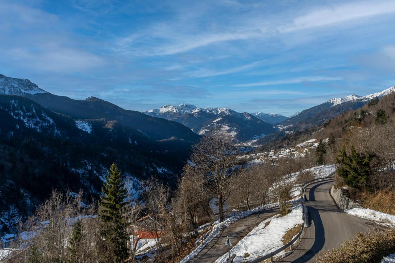 Panoramic House Carnia - Mountain View Apt With Parking And Terraces Villa Ligosullo Esterno foto